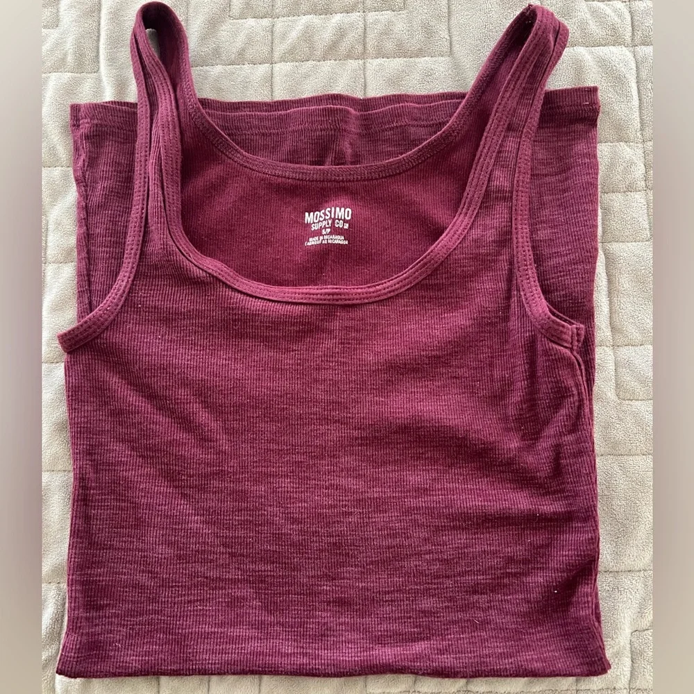 Basic Tank Top - Picture 2 of 2